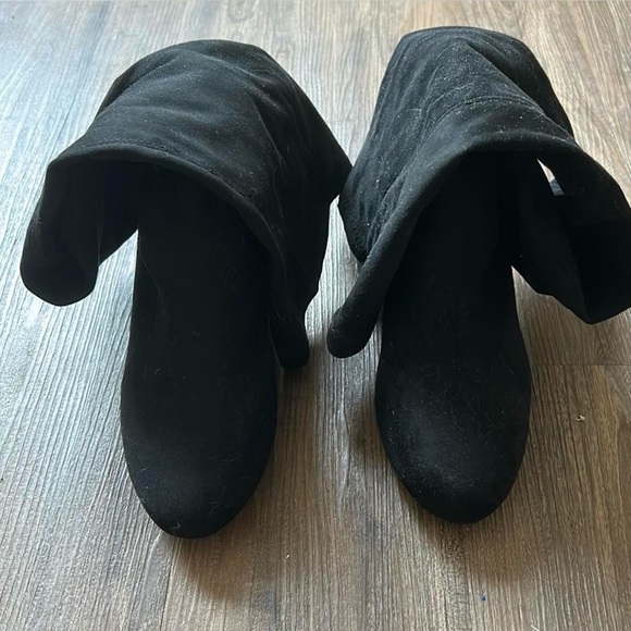 Black Lulus Over The Knee Boots - Picture 2 of 2